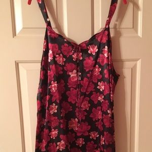 Floral chemise with adjustable straps, size 18/20